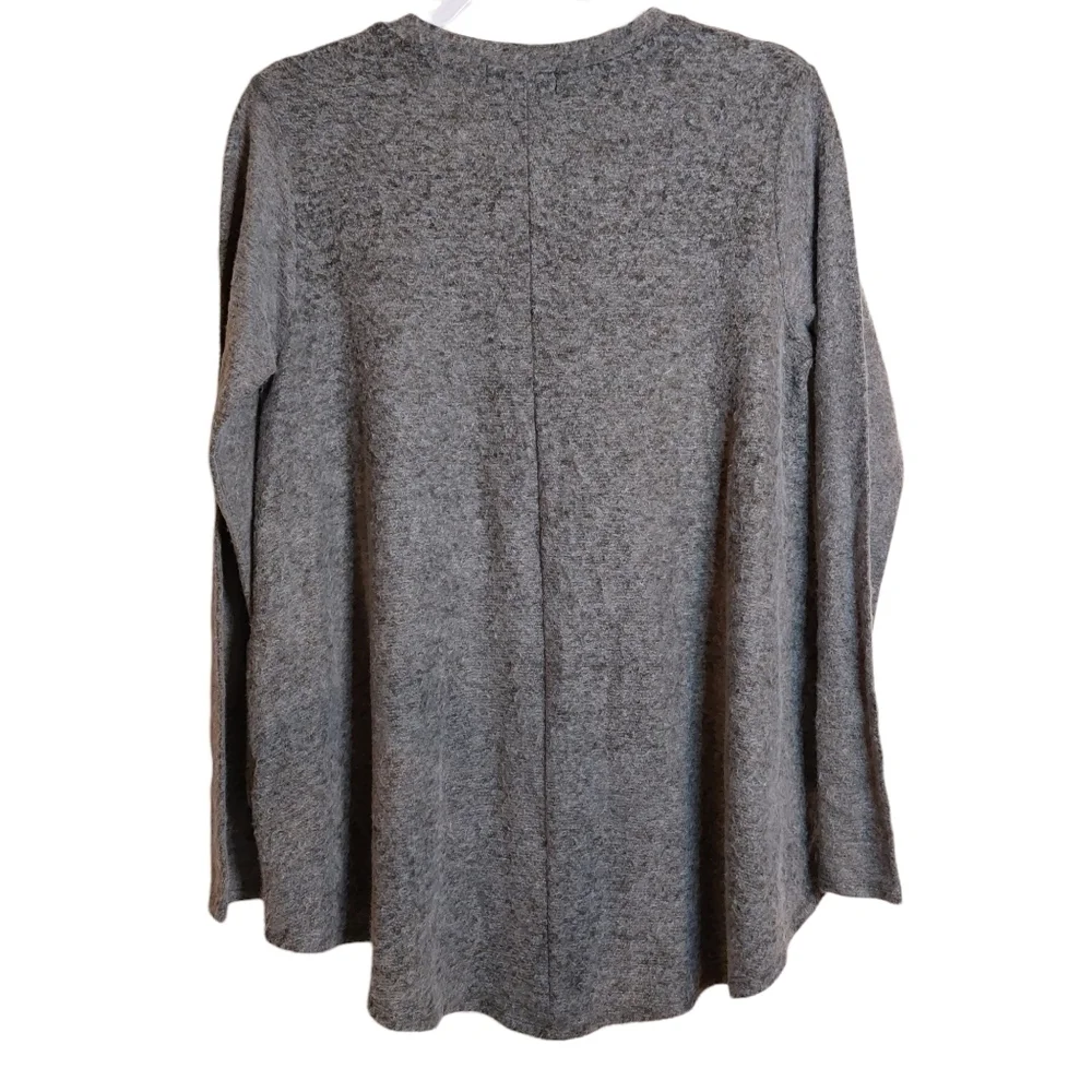 CHERISH LADIES LONG SLEEVE SWEATER size M